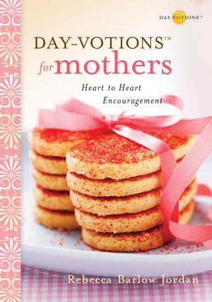 Cover of the book Day-votions for Mothers by Les and Leslie Parrott