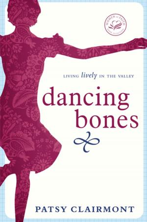 Cover of the book Dancing Bones by Holly Hawkins Shivers