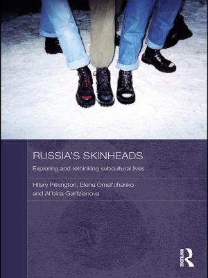 Cover of the book Russia's Skinheads by Carl James, Peter Garrett, Peter (Lecturer In Linguistics, University Of Wales, Bangor) Garett, Christopher N. Candlin