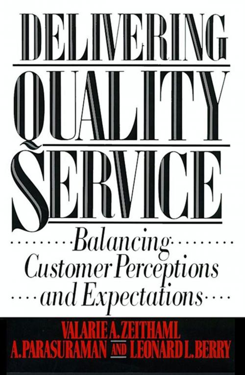 Cover of the book Delivering Quality Service by Valarie A. Zeithaml, Free Press
