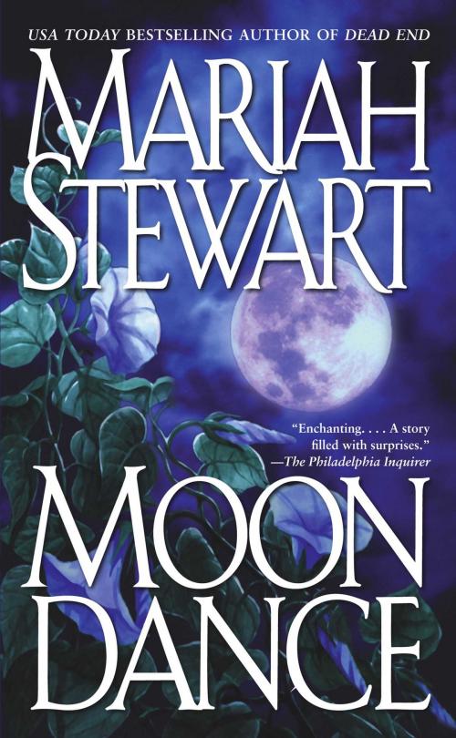 Cover of the book Moon Dance by Mariah Stewart, Pocket Books