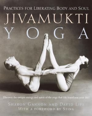 Cover of the book Jivamukti Yoga by Bonnie Glover
