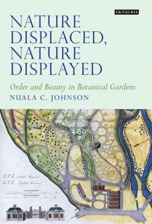 Cover of the book Nature Displaced, Nature Displayed by Chris Thomas, Mr Mark Postlethwaite