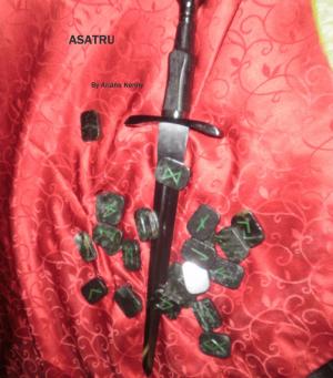 Book cover of Asatru