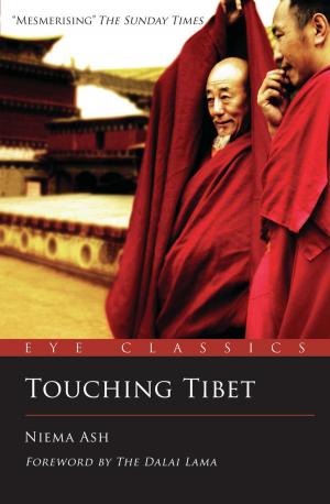 Cover of the book Touching Tibet by Andy Brown, Tim Garratt