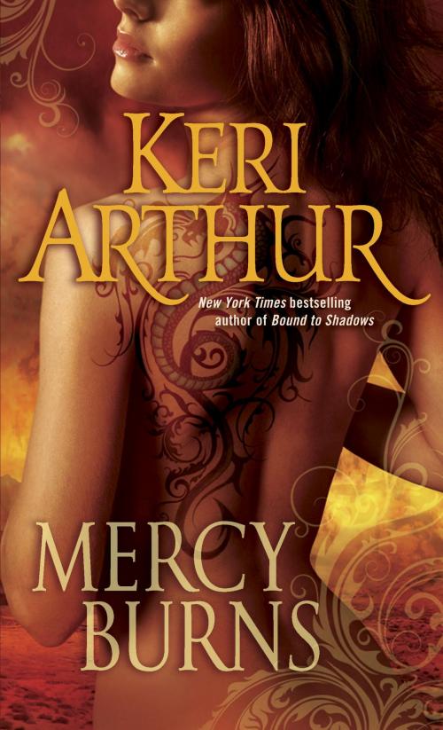 Cover of the book Mercy Burns by Keri Arthur, Random House Publishing Group