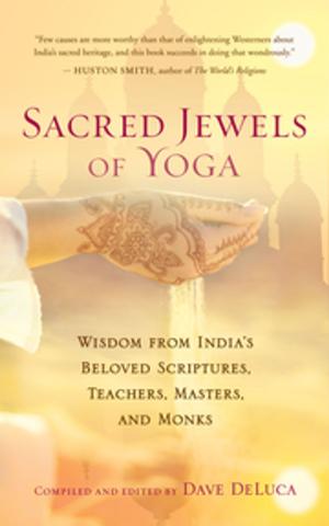 Cover of the book Sacred Jewels of Yoga by Susan Chernak McElroy
