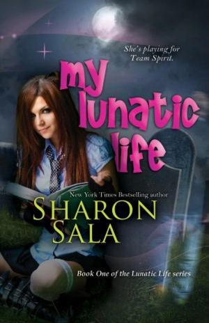Cover of the book My Lunatic Life by Vicki Hinze