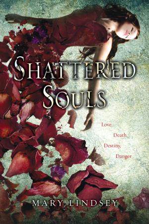 Cover of the book Shattered Souls by Laurie Halse Anderson