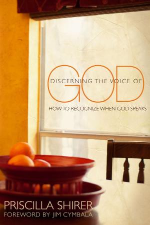 Cover of the book Discerning the Voice of God by Stephanie Perry Moore