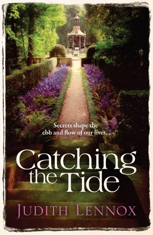 Cover of the book Catching the Tide by Judith Lennox, Headline