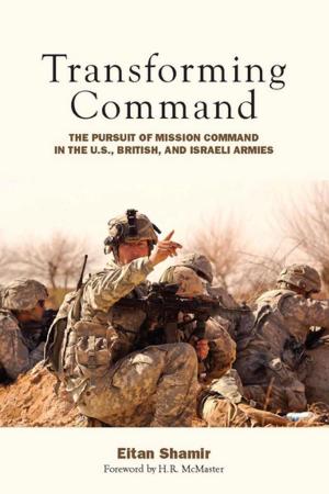 Book cover of Transforming Command