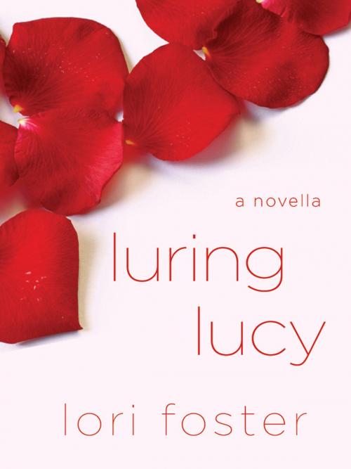 Cover of the book Luring Lucy by Lori Foster, St. Martin's Press