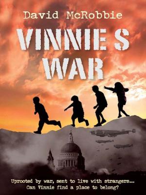 Cover of the book Vinnie's War by Christopher Golis, Patrick Mooney, Tom Richardson