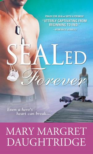Cover of the book SEALed Forever by Leeann Whiffen