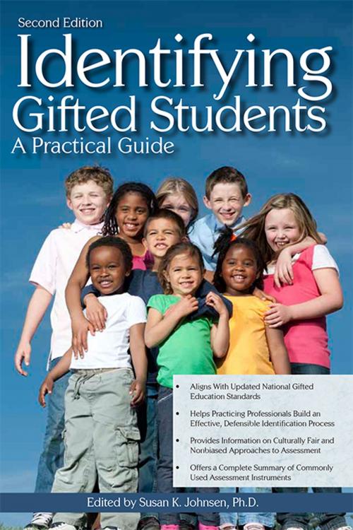 Cover of the book Identifying Gifted Students by Susan Johnsen, Ph.D., Sourcebooks