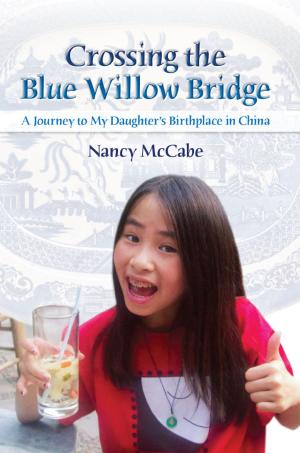 Book cover of Crossing the Blue Willow Bridge