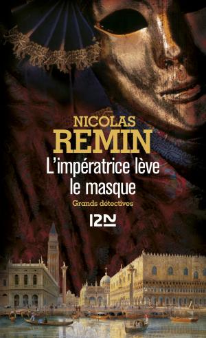 Book cover of L'Impératrice lève le masque