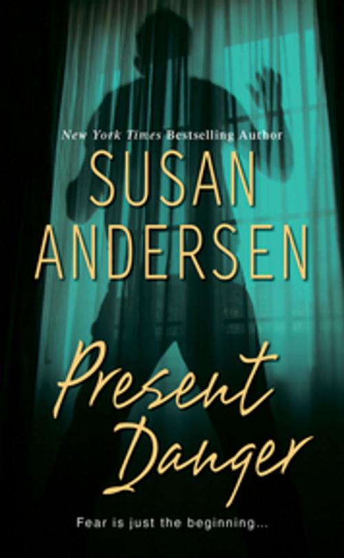 Cover of the book Present Danger by Susan Andersen, Zebra Books