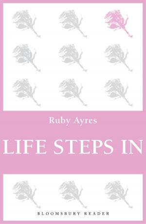 Cover of the book Life Steps In by Geoff King