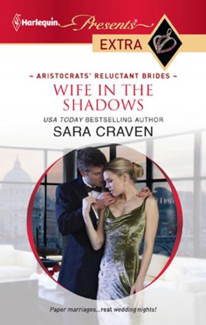 Cover of the book Wife in the Shadows by Sharon Kendrick