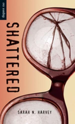 Cover of the book Shattered by Karen Krossing