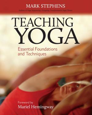 Book cover of Teaching Yoga