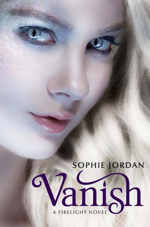 Cover of the book Vanish by Sophie Jordan, HarperTeen