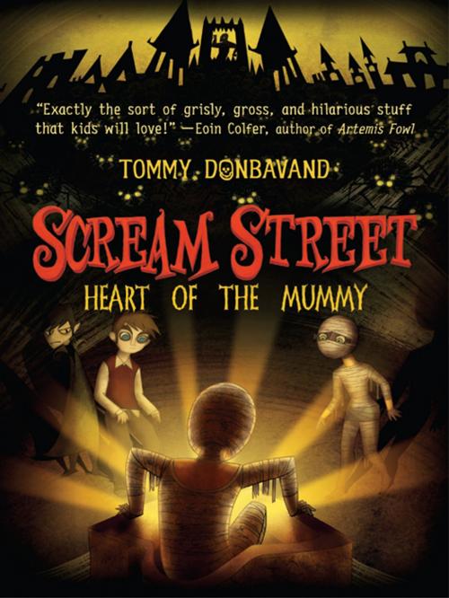 Cover of the book Scream Street: Heart of the Mummy by Tommy Donbavand, Candlewick Press