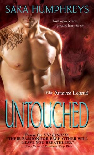 Cover of the book Untouched by Holly Webb