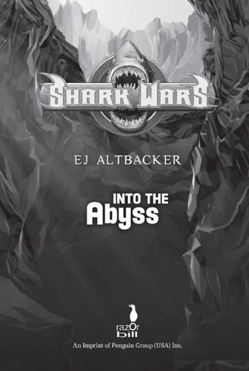 Cover of the book Shark Wars #3 by EJ Altbacker, Penguin Young Readers Group