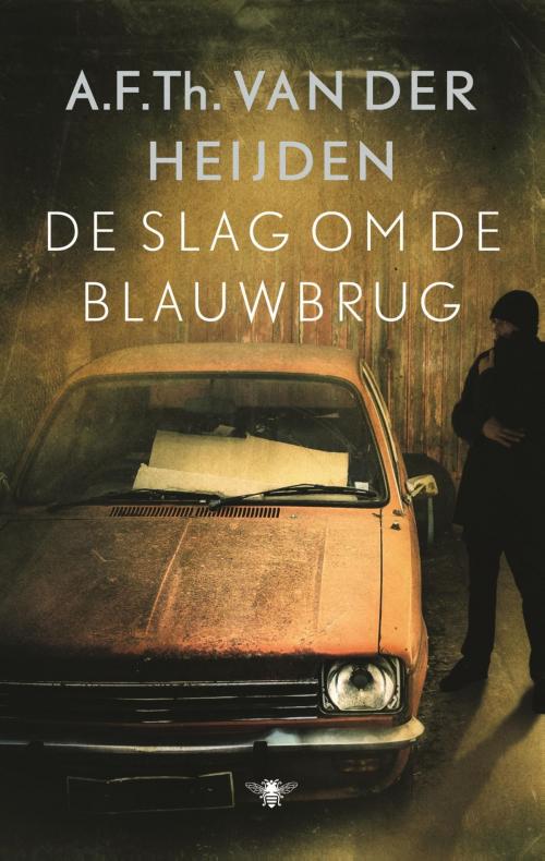 Cover of the book De slag om de Blauwbrug by A.F.Th. van der Heijden, Singel Uitgeverijen