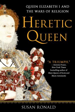 Cover of the book Heretic Queen by Mark Sullivan