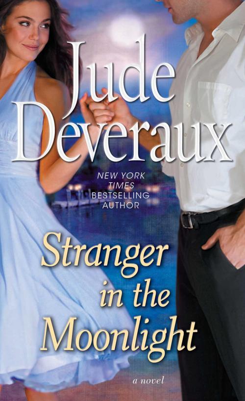 Cover of the book Stranger in the Moonlight by Jude Deveraux, Pocket Books