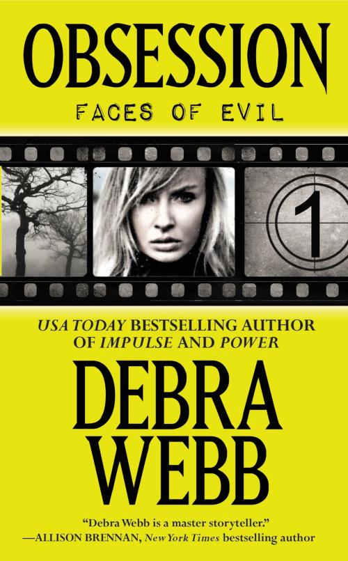Cover of the book Obsession by Debra Webb, Grand Central Publishing