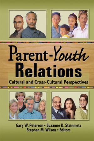 Cover of the book Parent-Youth Relations by Marc E. Vargo