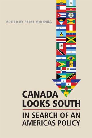 Cover of the book Canada Looks South by Maureen  Moynagh