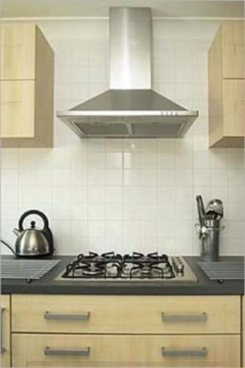 Cover of the book How to Install a Range Hood by Stephen Torres, Axel Publishing