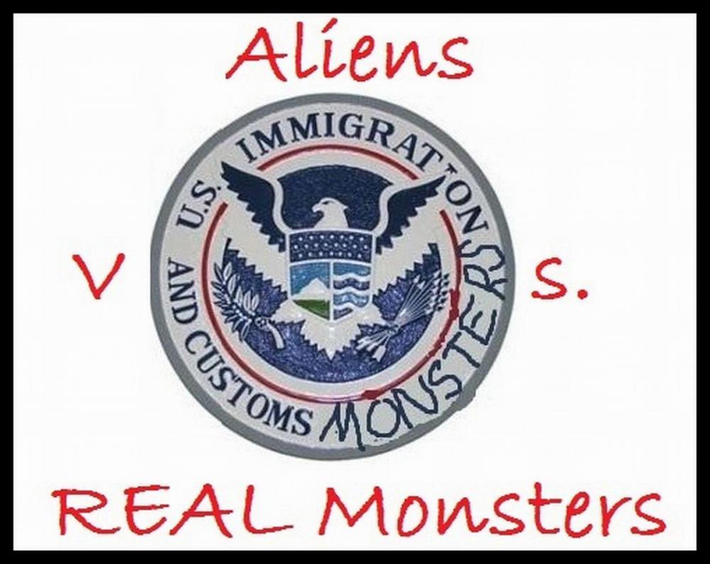 Big bigCover of Aliens Versus Real Monsters