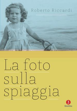 Book cover of La foto sulla spiaggia