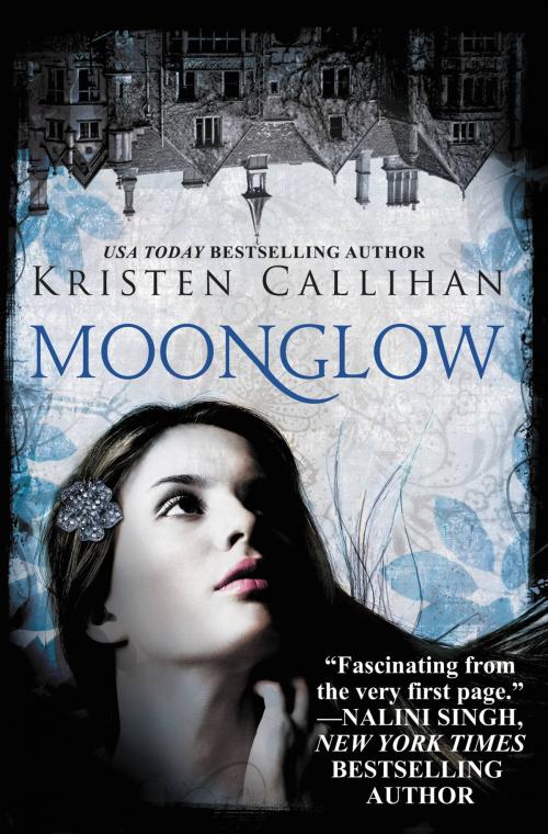 Cover of the book Moonglow by Kristen Callihan, Grand Central Publishing