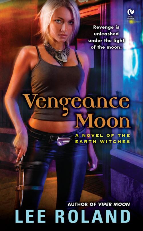 Cover of the book Vengeance Moon by Lee Roland, Penguin Publishing Group