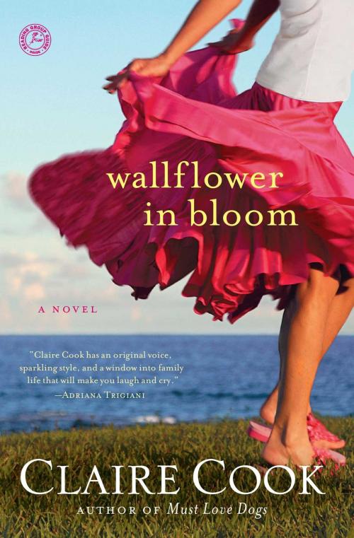 Cover of the book Wallflower in Bloom by Claire Cook, Touchstone
