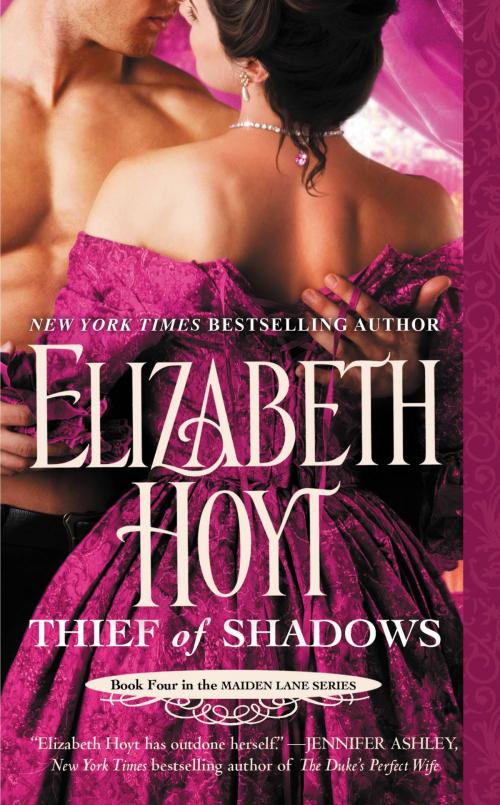 Cover of the book Thief of Shadows by Elizabeth Hoyt, Grand Central Publishing