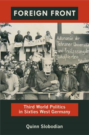 Cover of the book Foreign Front by Susan Oyama, Barbara Herrnstein Smith, E. Roy Weintraub