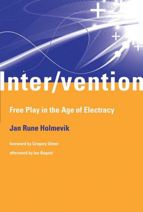 Cover of the book Inter/vention by Jan Rune Holmevik, Ian Bogost, The MIT Press