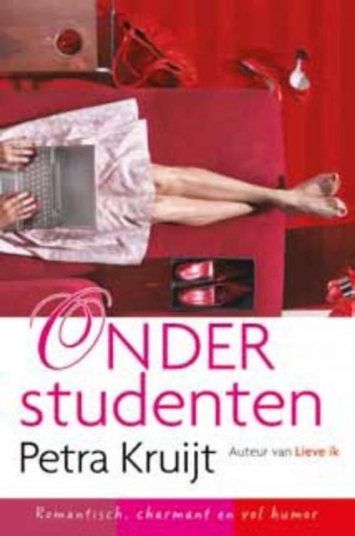 Cover of the book Onder studenten by Petra Kruijt, VBK Media