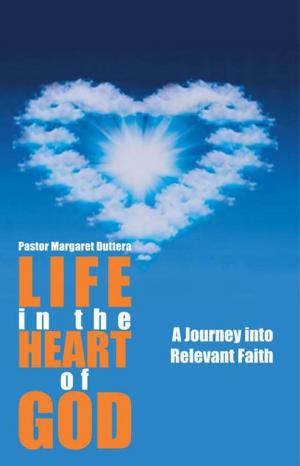 Cover of the book Life in the Heart of God by Cate Frazier-Neely, Cathriona Cleary