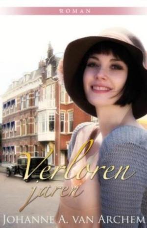 Cover of the book Verloren jaren by Julia Burgers-Drost