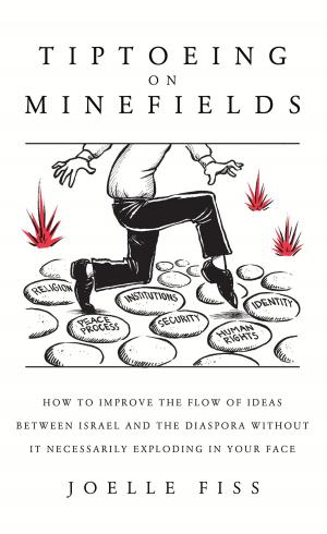 Cover of the book Tiptoeing on Minefields by 《匯報》編輯部